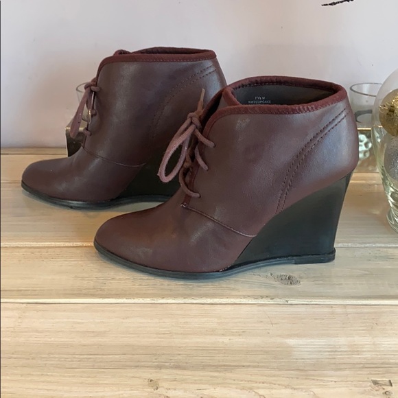 NineWest Cupcake in Oxblood Brown Bootie - Picture 3 of 8
